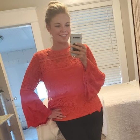 Red Orange bell sleeve lace overlay with coresponding cami. Size XL - Picture 7 of 8
